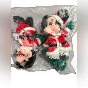 NIB Disney Mickey and Minnie Christmas Beanie Collectible Set